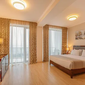 Lisi Hills 4* Тбилиси