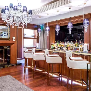 Century 4* Geneva