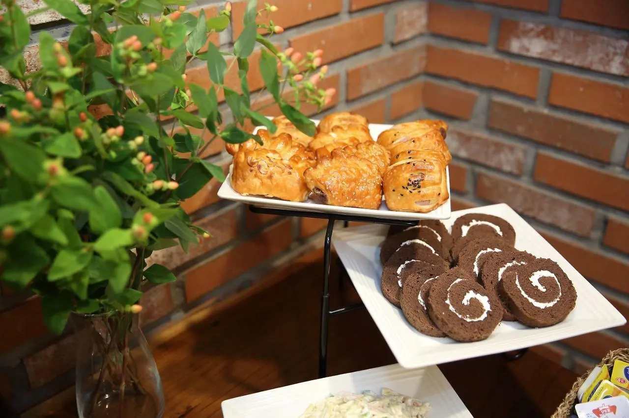Hotel Mido Myeongdong Seul
